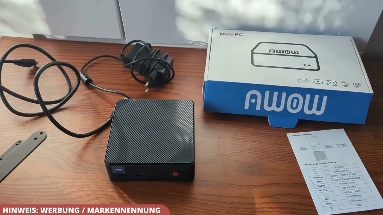 In meinem Test hat mich der komplette Lieferumfang inklusive praktischer Halterung und HDMI-Kabel direkt überzeugt.