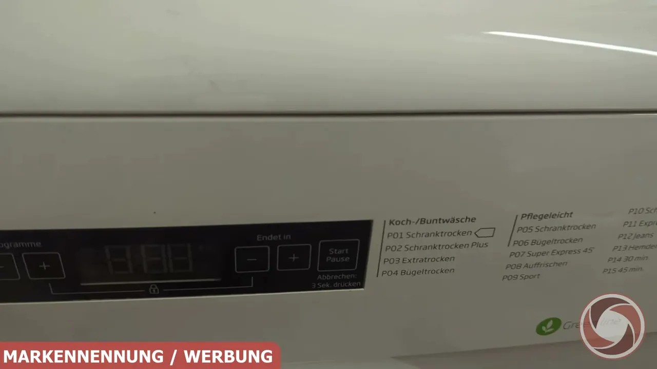 Ich finde die automatische Knitterschutz-Funktion genial, da sie die Wäsche auch nach Programmende schön locker hält.