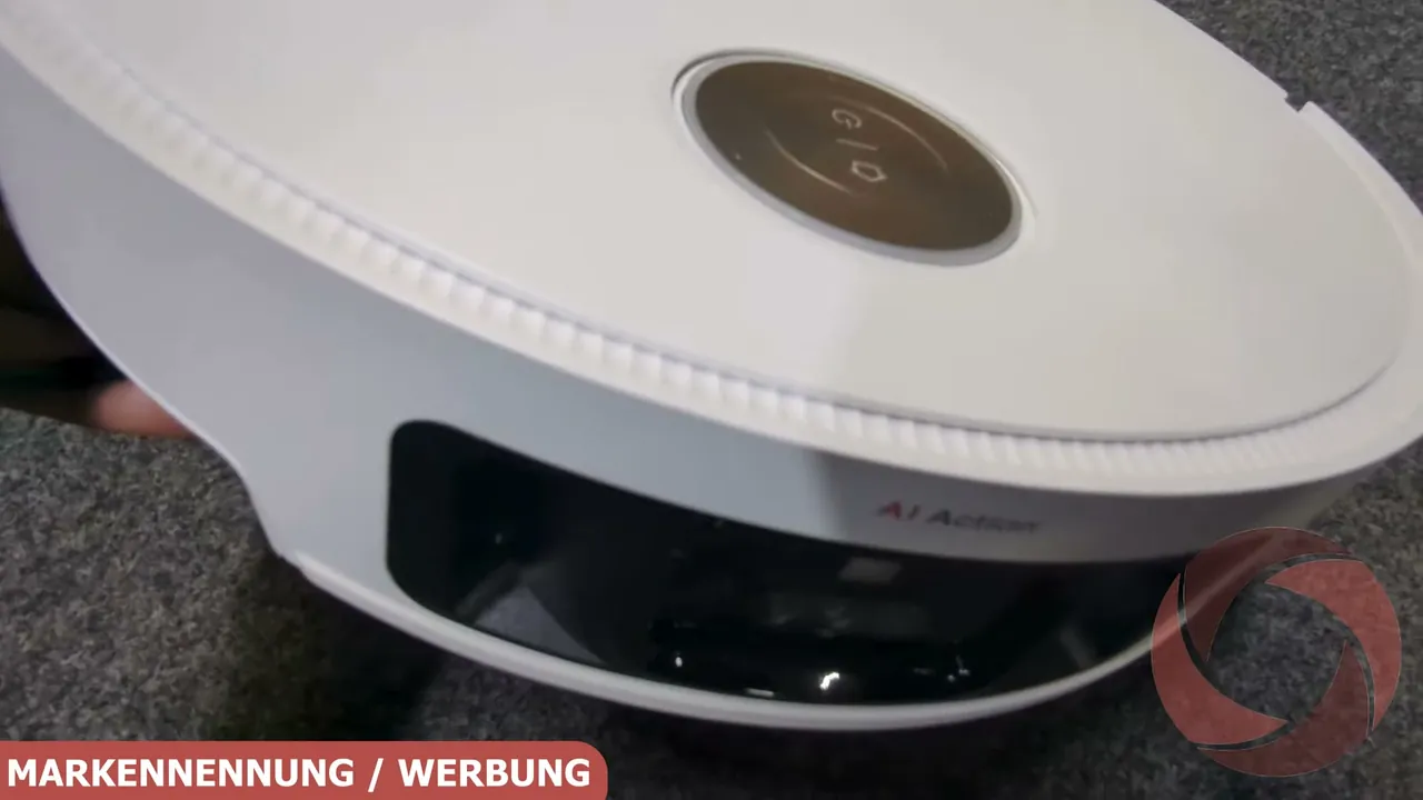 An der Vorderseite sorgen KI-Kameras, Sensoren und ein LED-Licht für eine präzise Navigation und Hinderniserkennung.