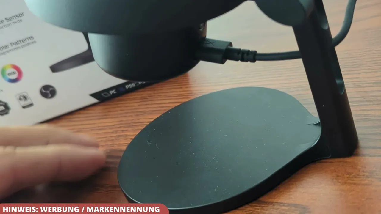 Ich finde die kompakte Spinne mit dem praktischen USB-C-Anschluss direkt am Tischstativ absolut gelungen.