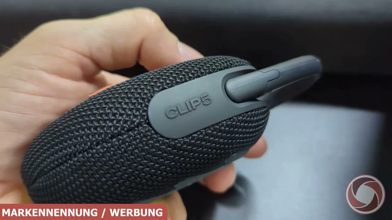 Das robuste Gehäuse ist nach IP67 staub- sowie wasserfest und für den Outdoor-Einsatz ausgelegt.