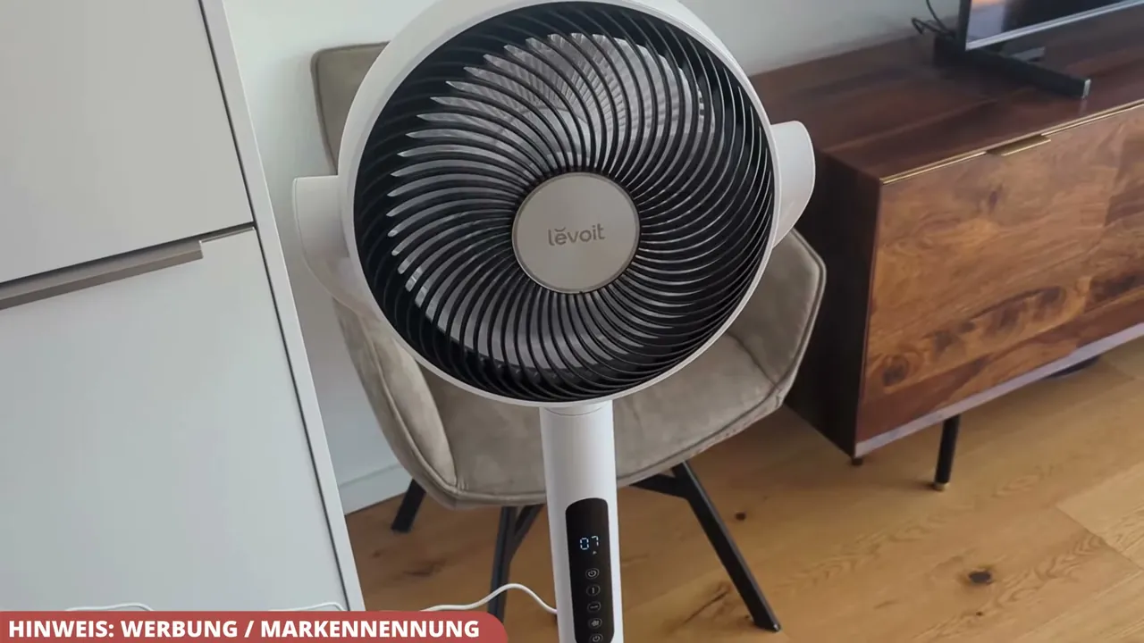Meiner Meinung nach macht der 110 cm hohe Standventilator optisch im Raum eine richtig elegante und moderne Figur.