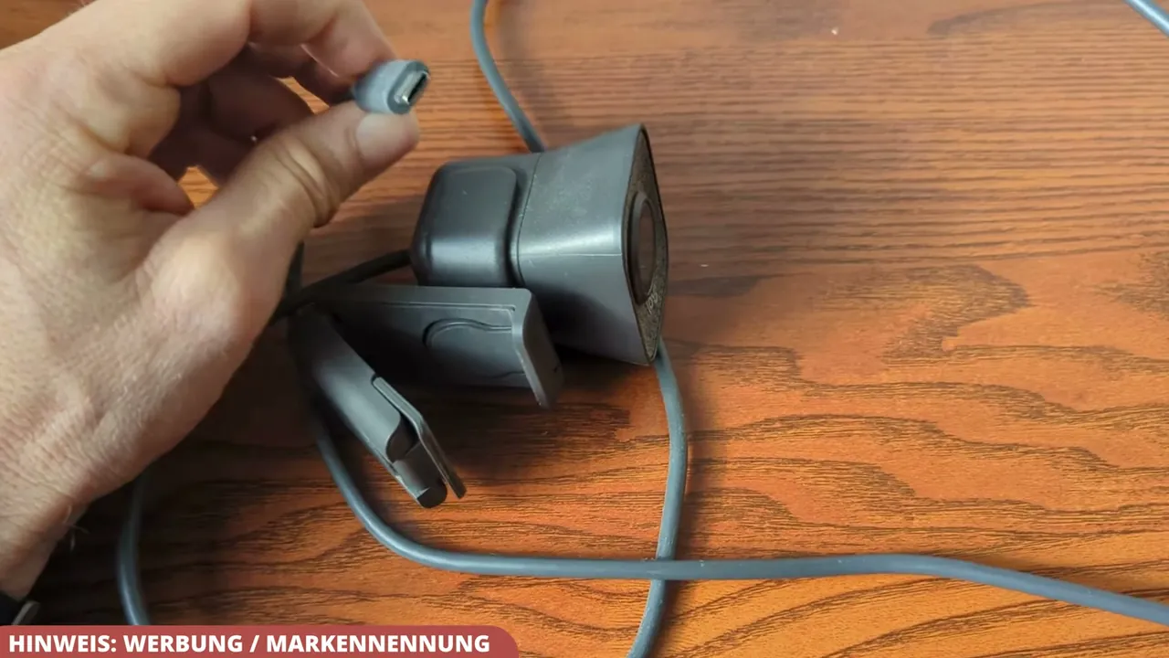 In meinem Test war der native USB-C-Anschluss entscheidend, um die maximale Bildqualität ohne Rauschen abzurufen.