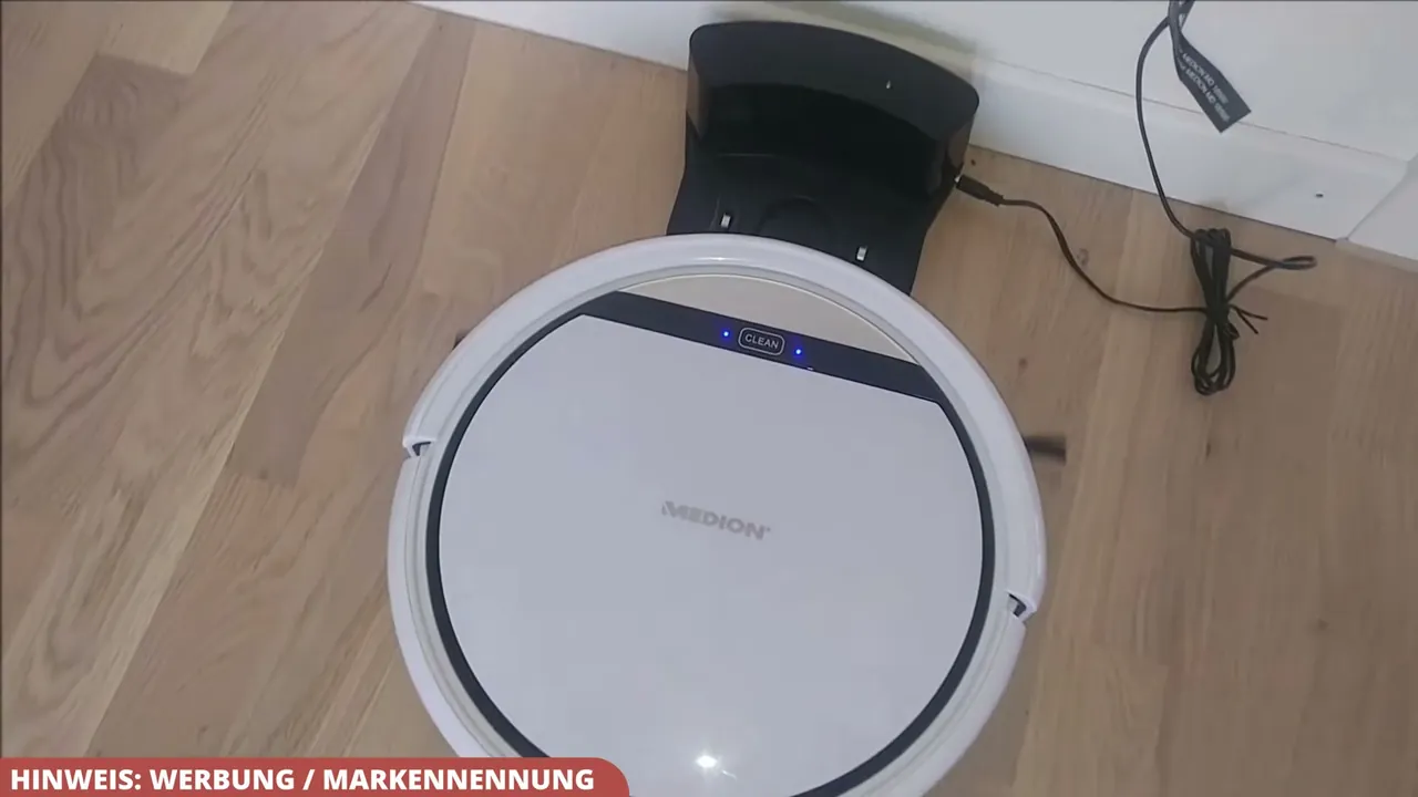 Ich finde es klasse, dass der Roboter nach rund zwei Stunden Laufzeit selbstständig zum Aufladen zur Station zurückfährt.