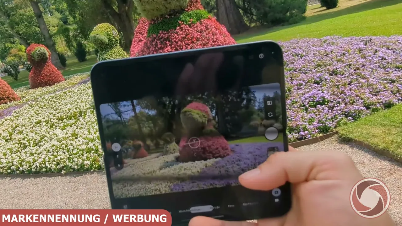 In meinem Test fand ich es genial, das riesige Innendisplay direkt als großen Kamerasucher im Freien zu nutzen.