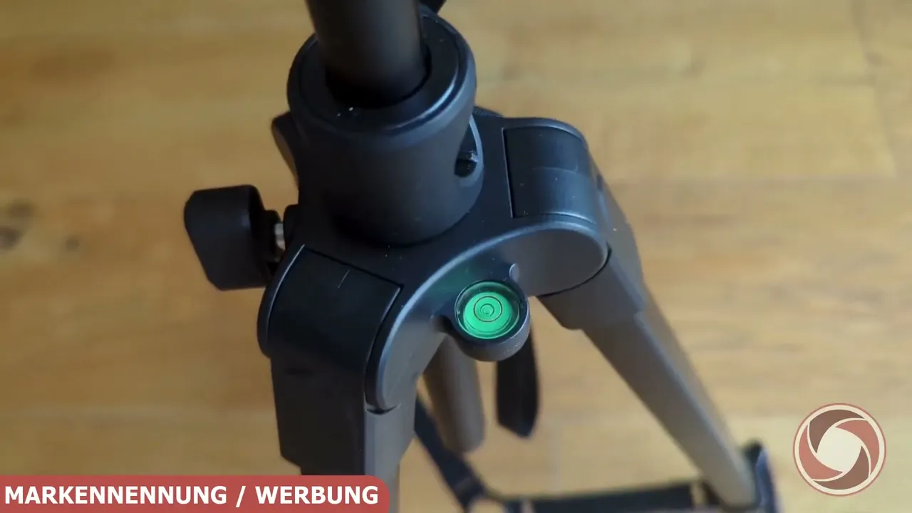 In meinem Test fand ich die integrierte Wasserwaage super praktisch, um alles schnell exakt waagerecht einzustellen.