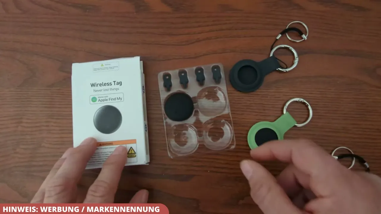 In meinem Test gefällt mir der Lieferumfang mit den praktischen Schlüsselanhängern und der kompakten Box auf Anhieb sehr gut.