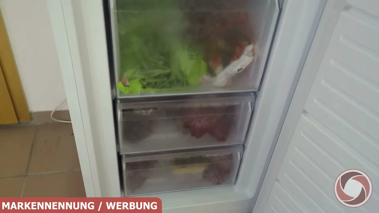 In meinem Test überzeugt mich die No-Frost-Technik vollkommen, da sich an den Schubladen keinerlei störendes Eis bildet.