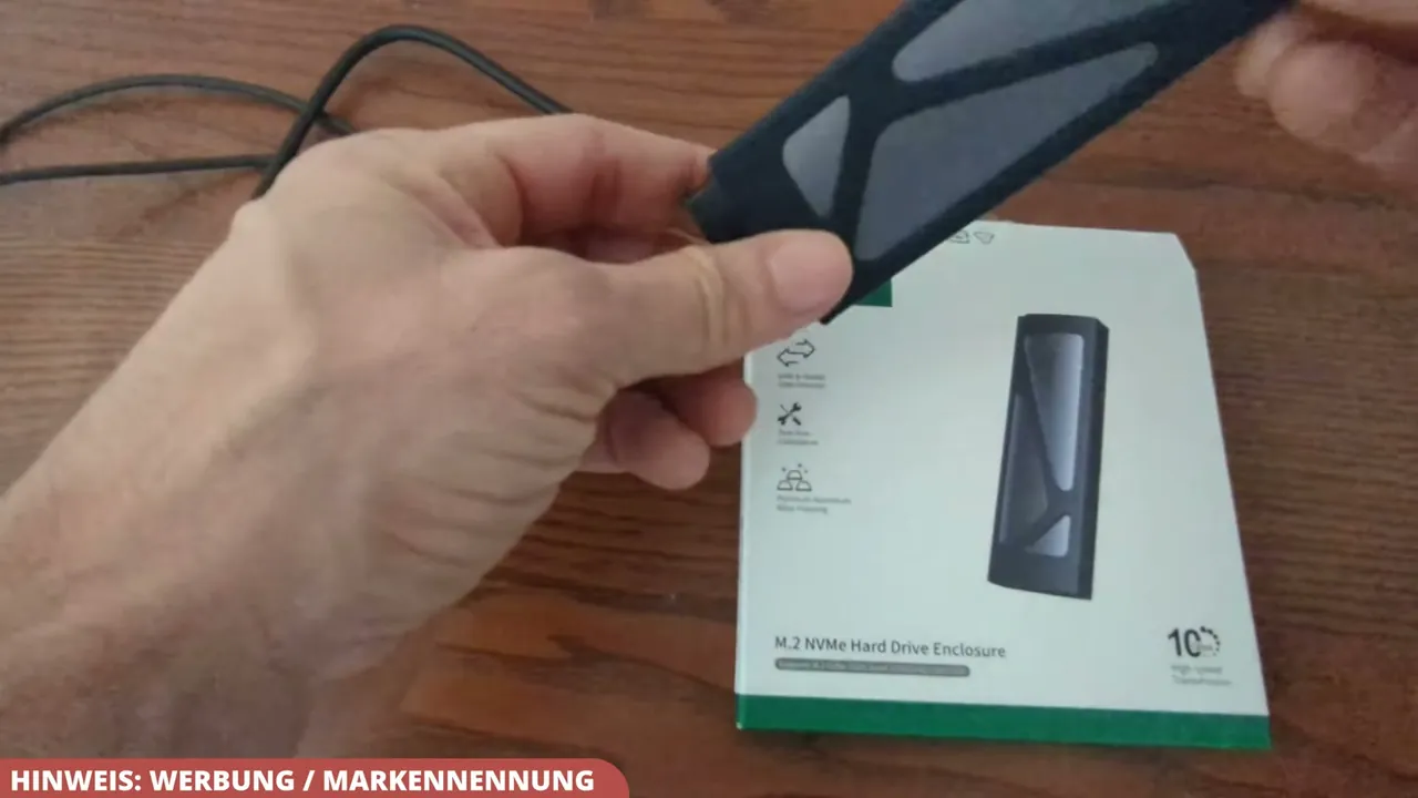 Mir gefällt besonders gut, dass sich die flexible Schutzhülle im Handumdrehen abnehmen lässt.