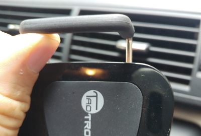 verstellbare Handyhalterung fürs Auto